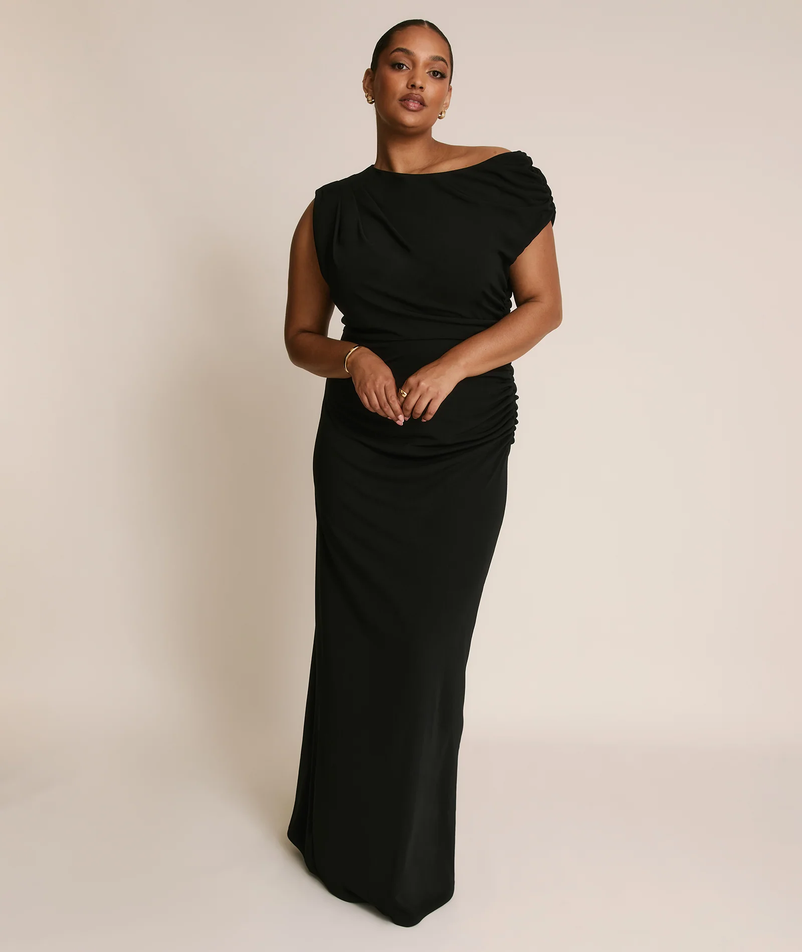 Asymmetric Neck Stretch Sculpt Bridesmaid Dress - Black - Image 3