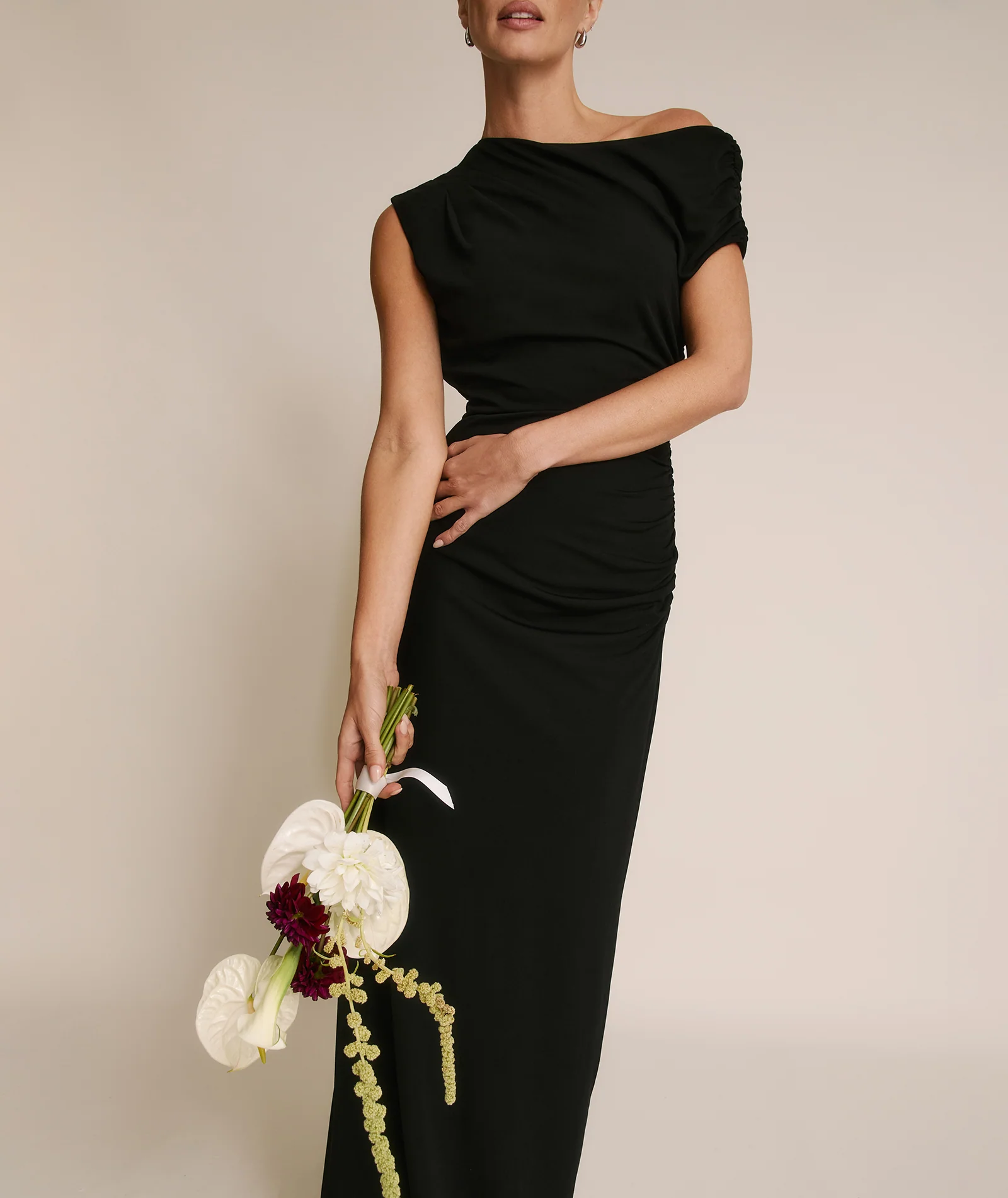 Asymmetric Neck Stretch Sculpt Bridesmaid Dress - Black - Image 4