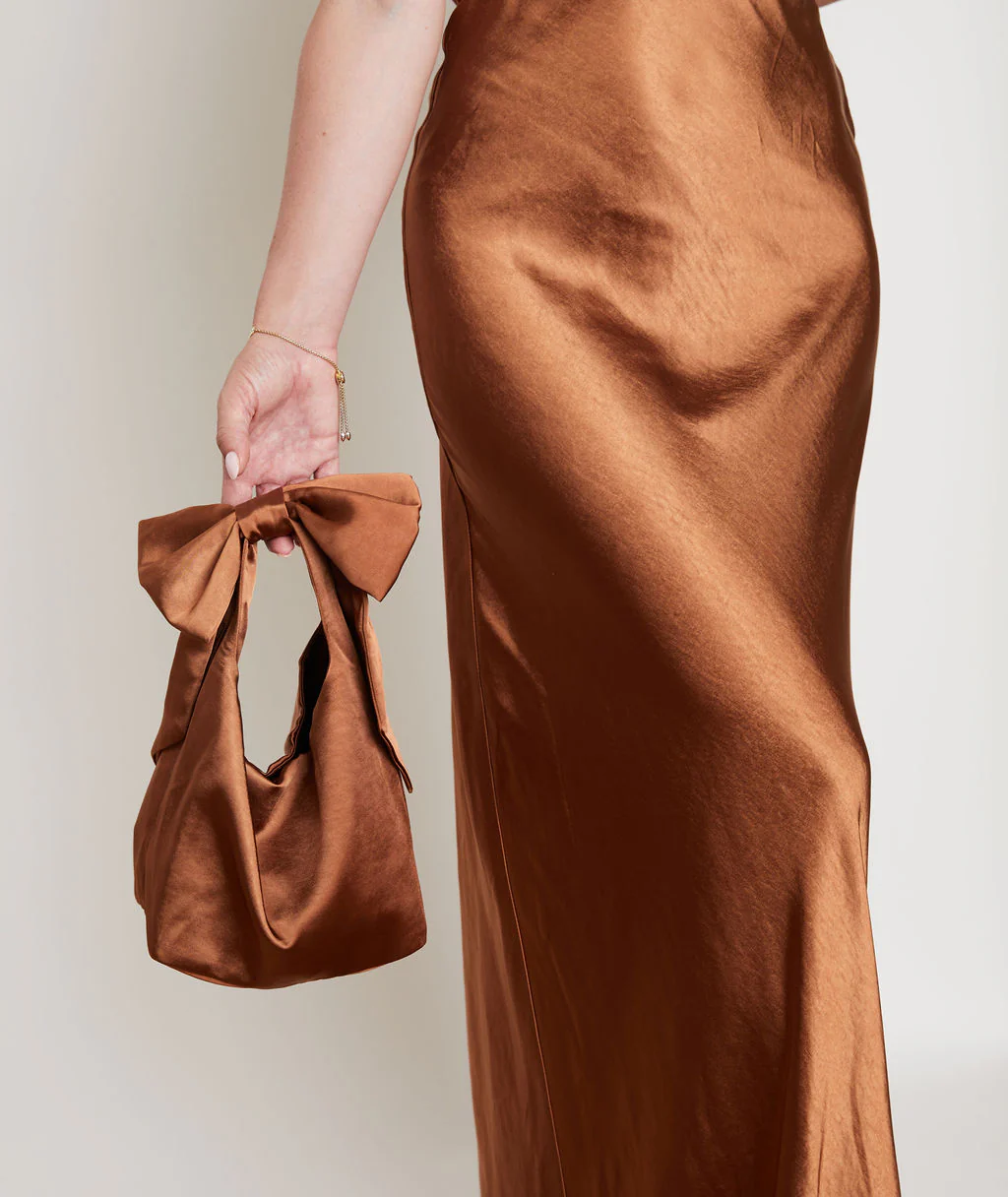 Bow Detail Satin Pouch Bag - Image 11