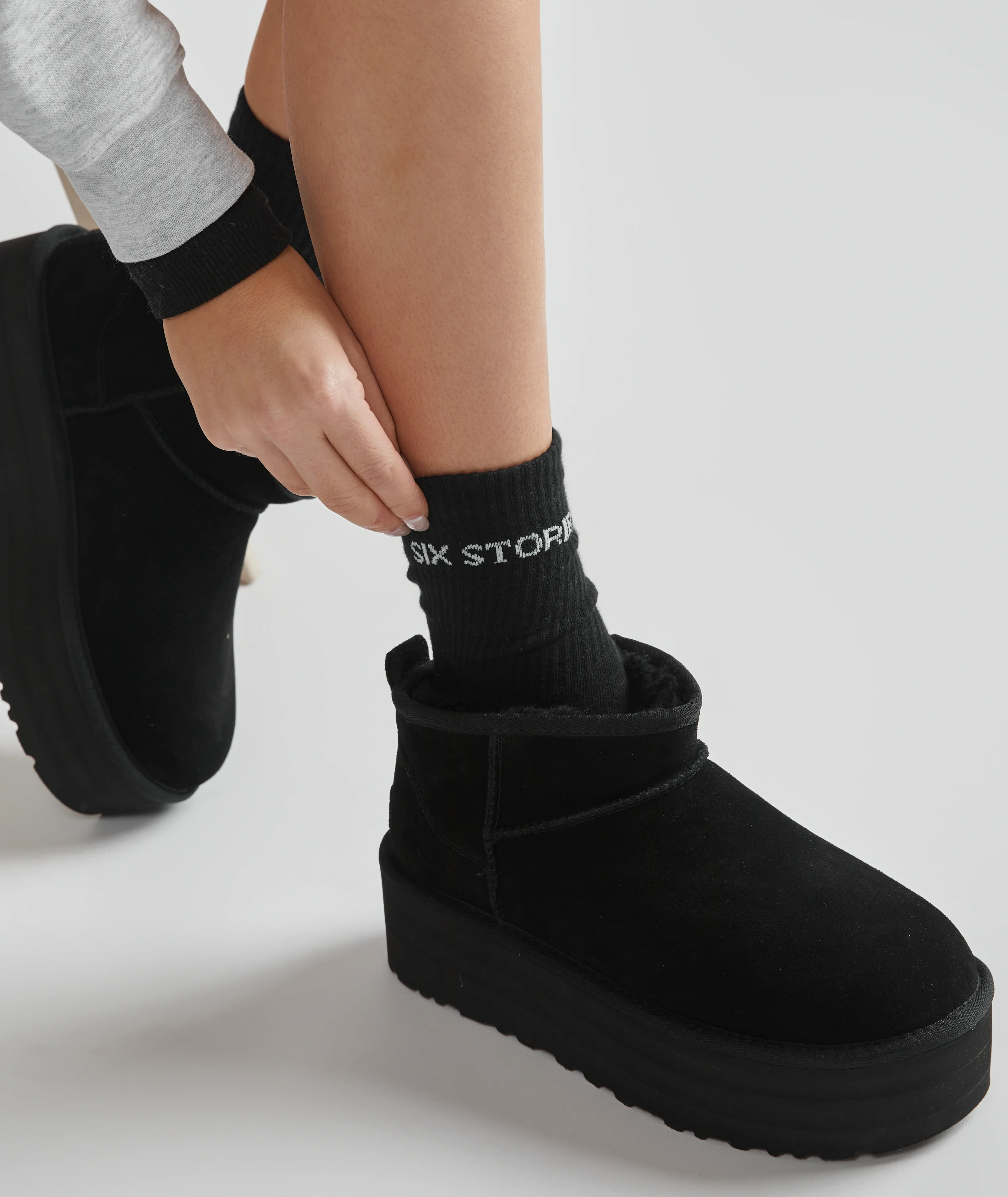 Six Stories Socks - Image 5