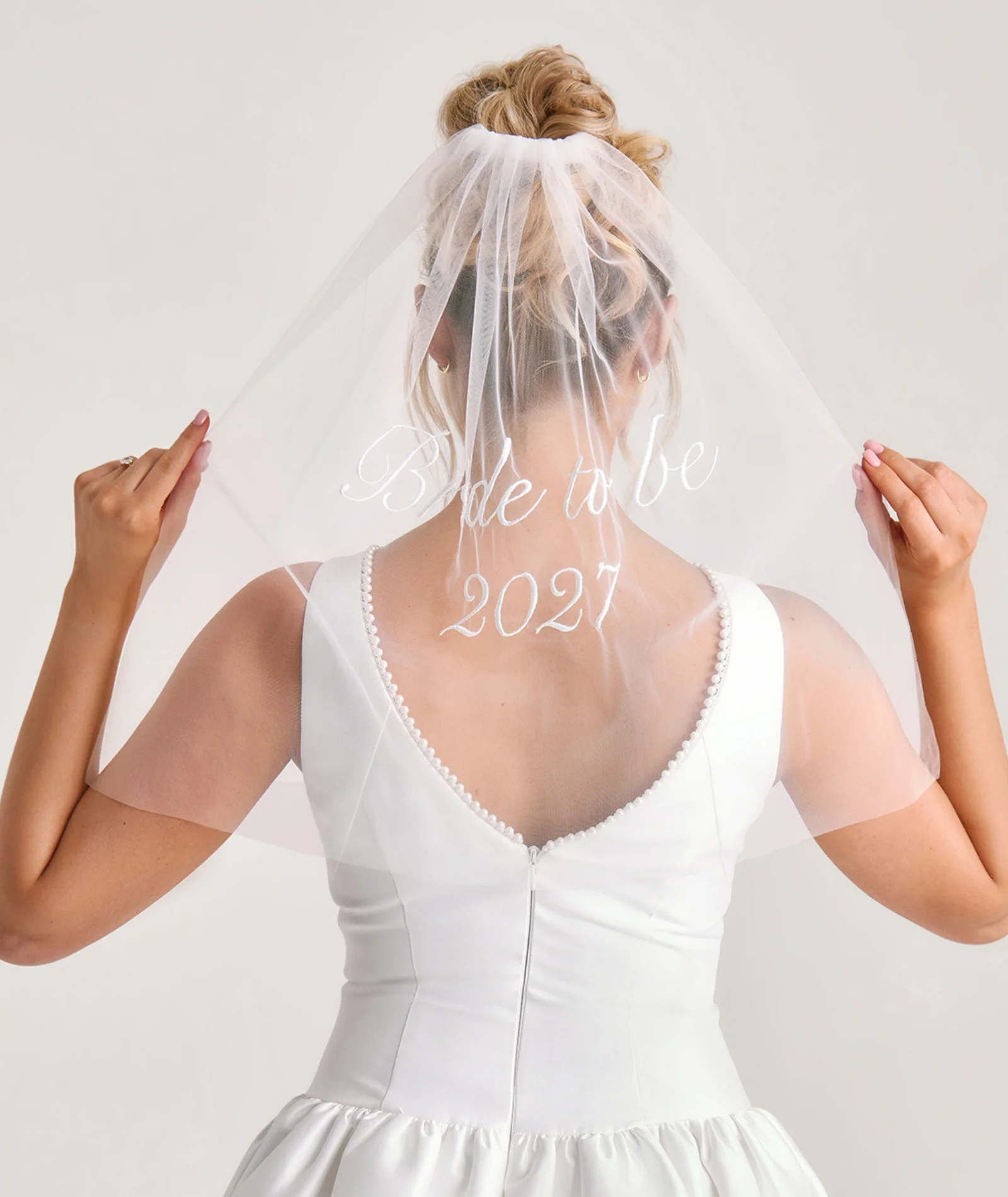 Bride To Be 2027 Tulle Veil - Image 3