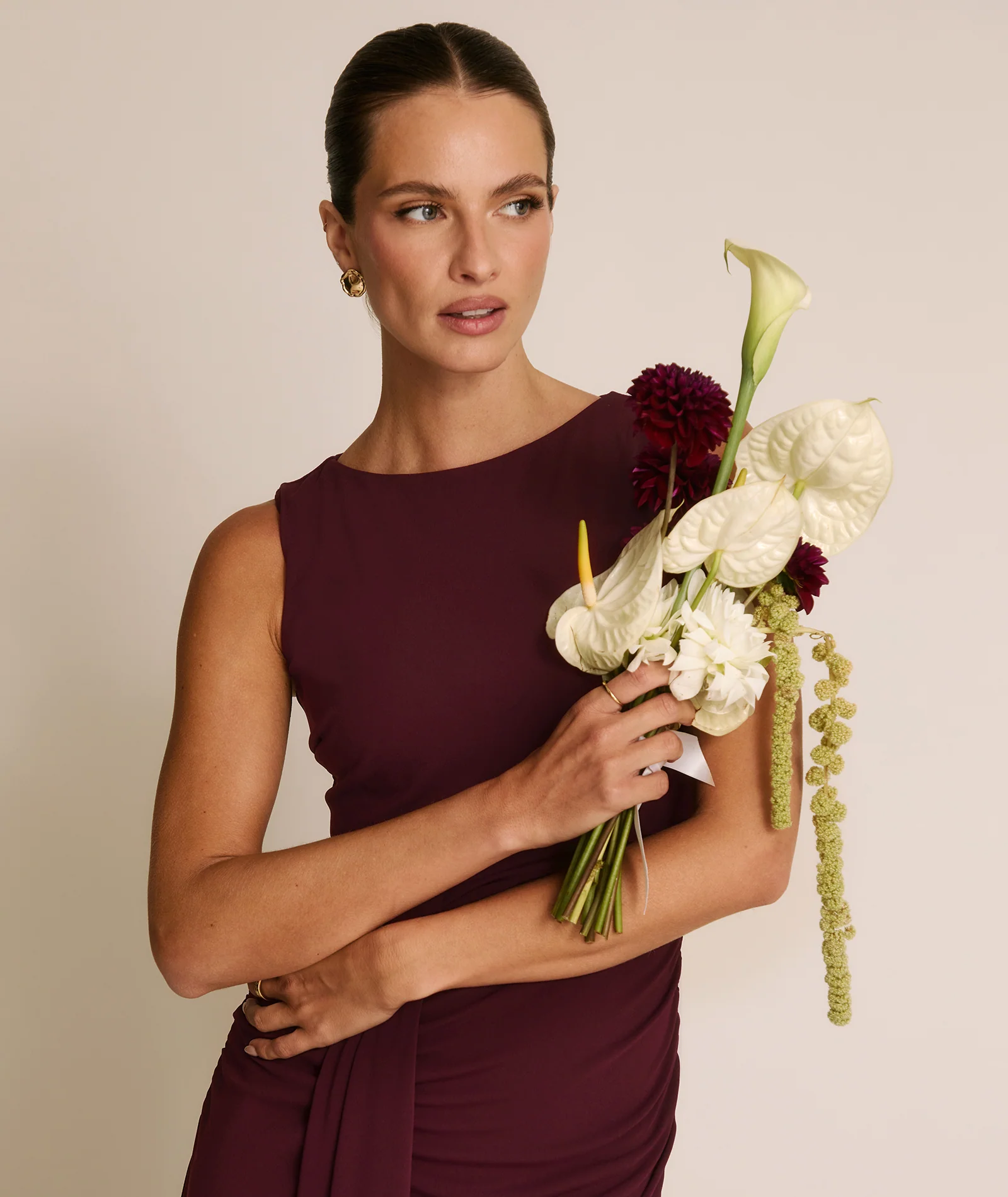 Drape Detail Stretch Sculpt Bridesmaid - Merlot - Image 4