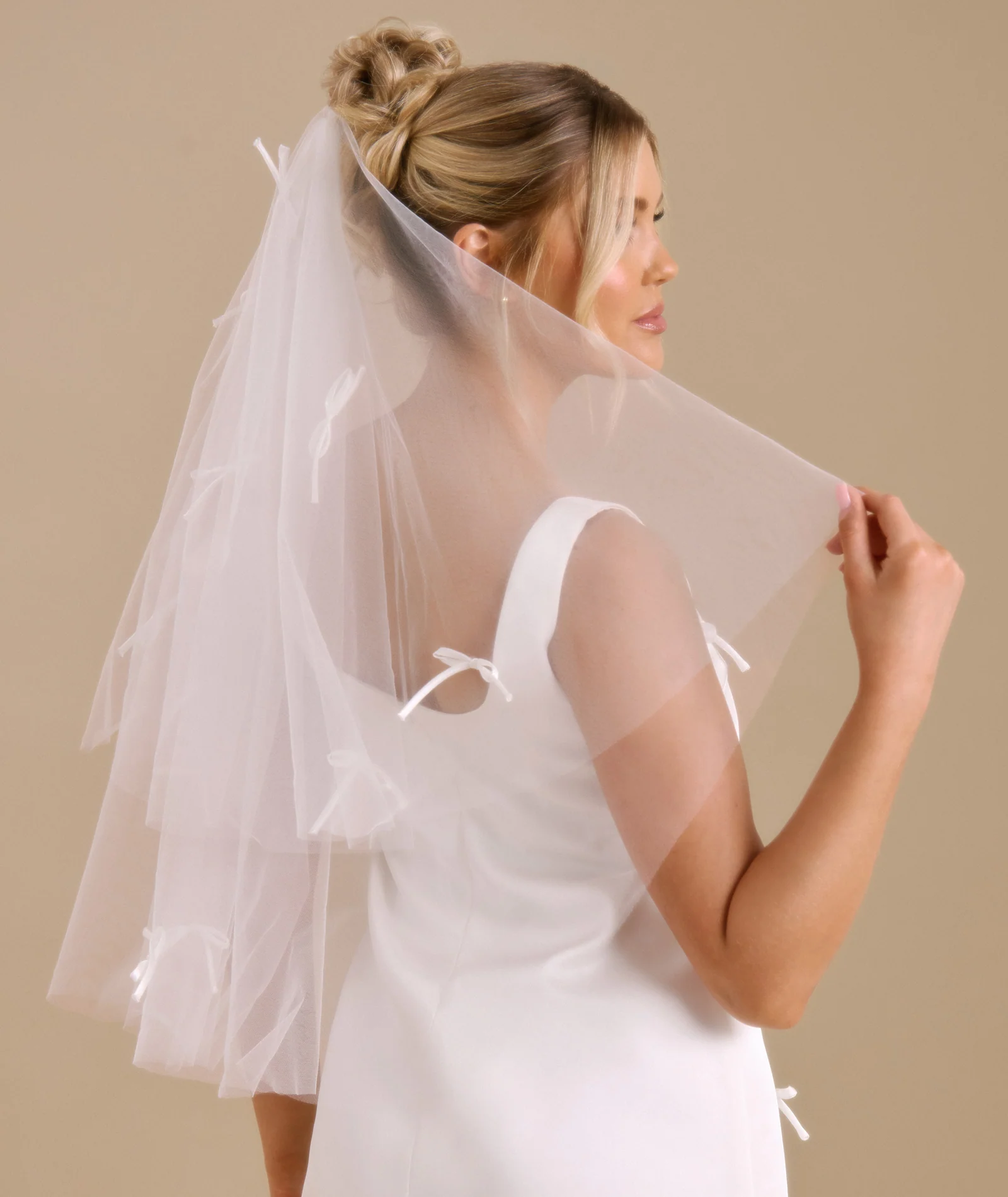 Mini Bow Tulle Veil - White - Image 5