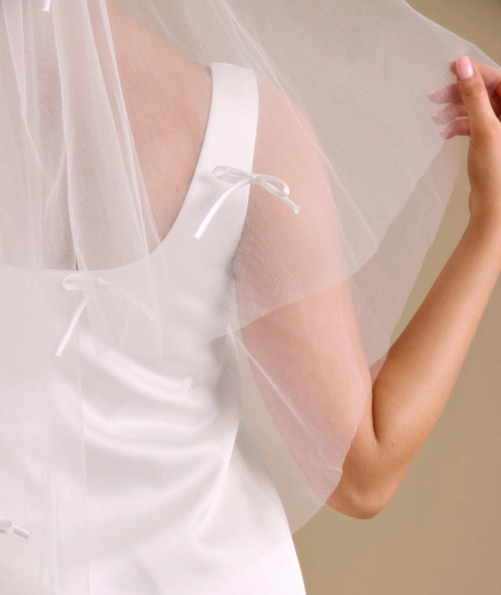 Mini Bow Tulle Veil - White - Image 6