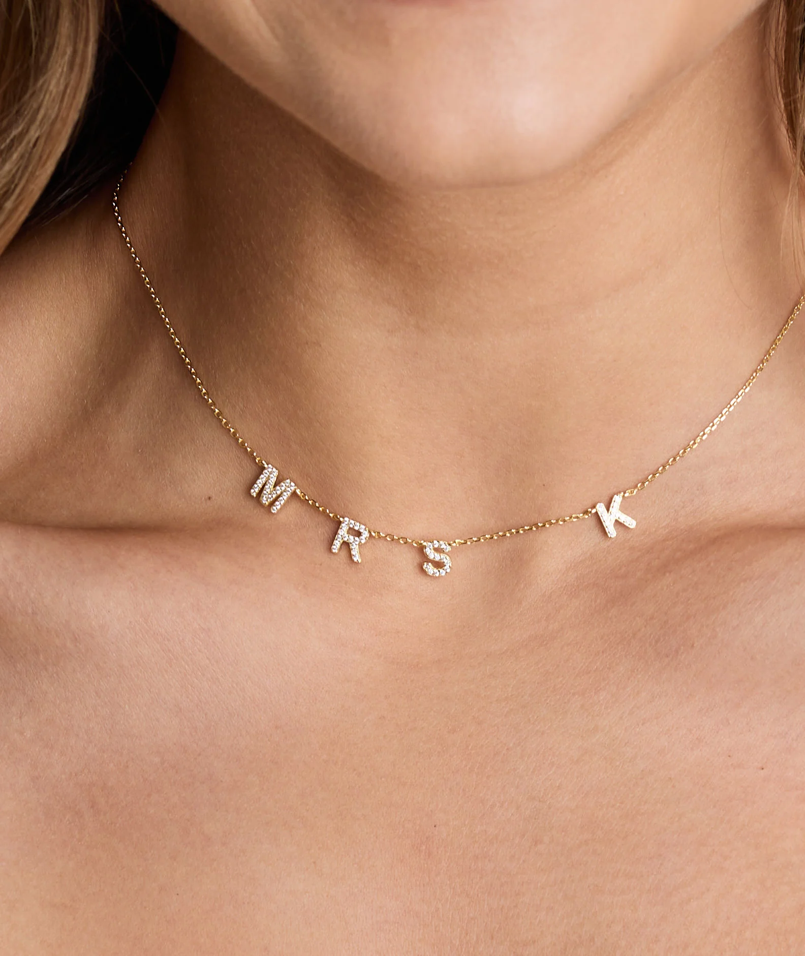 Personalised Mrs Necklace - Gold - Image 2