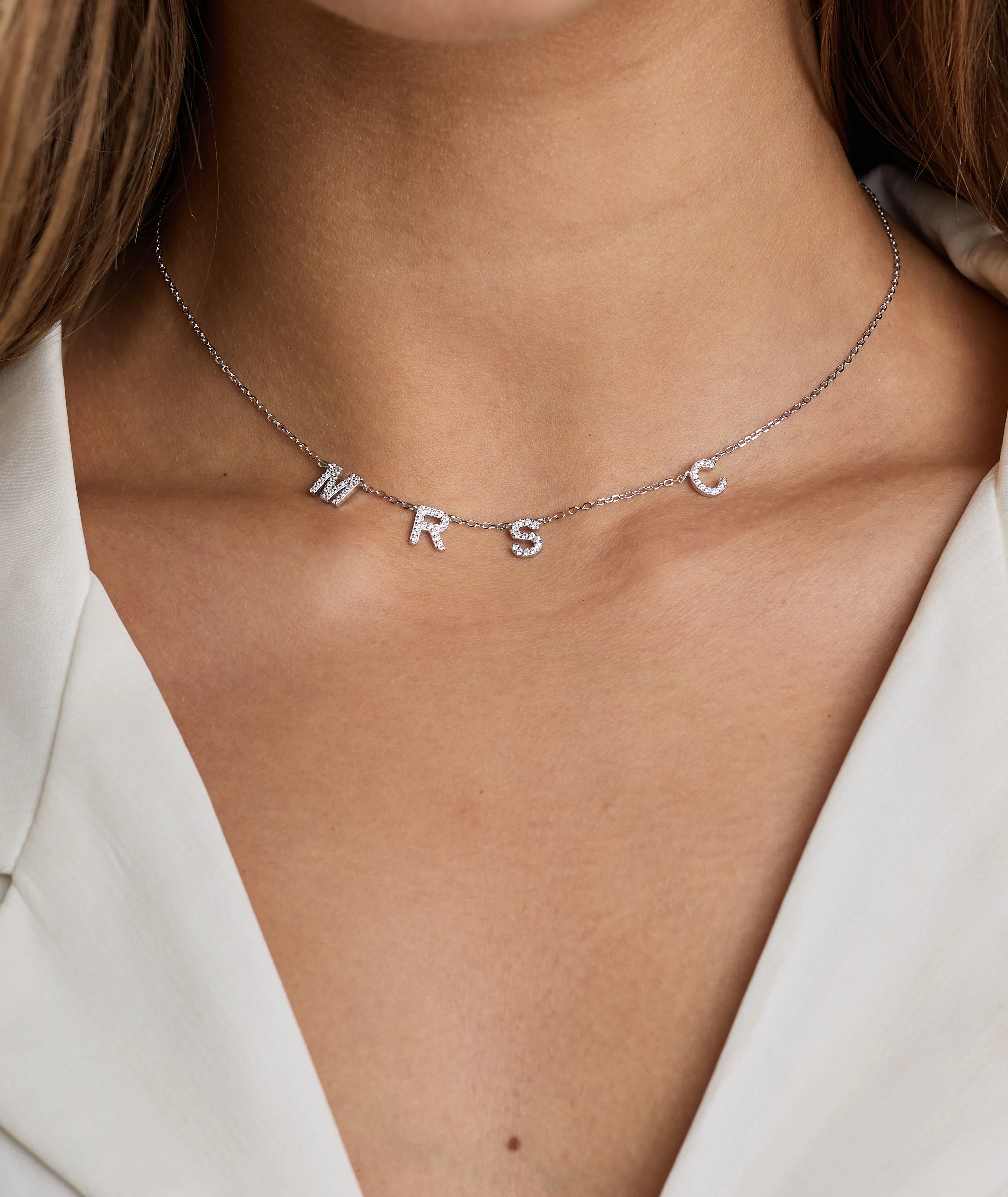 Personalised Mrs Necklace - White Gold - Image 2