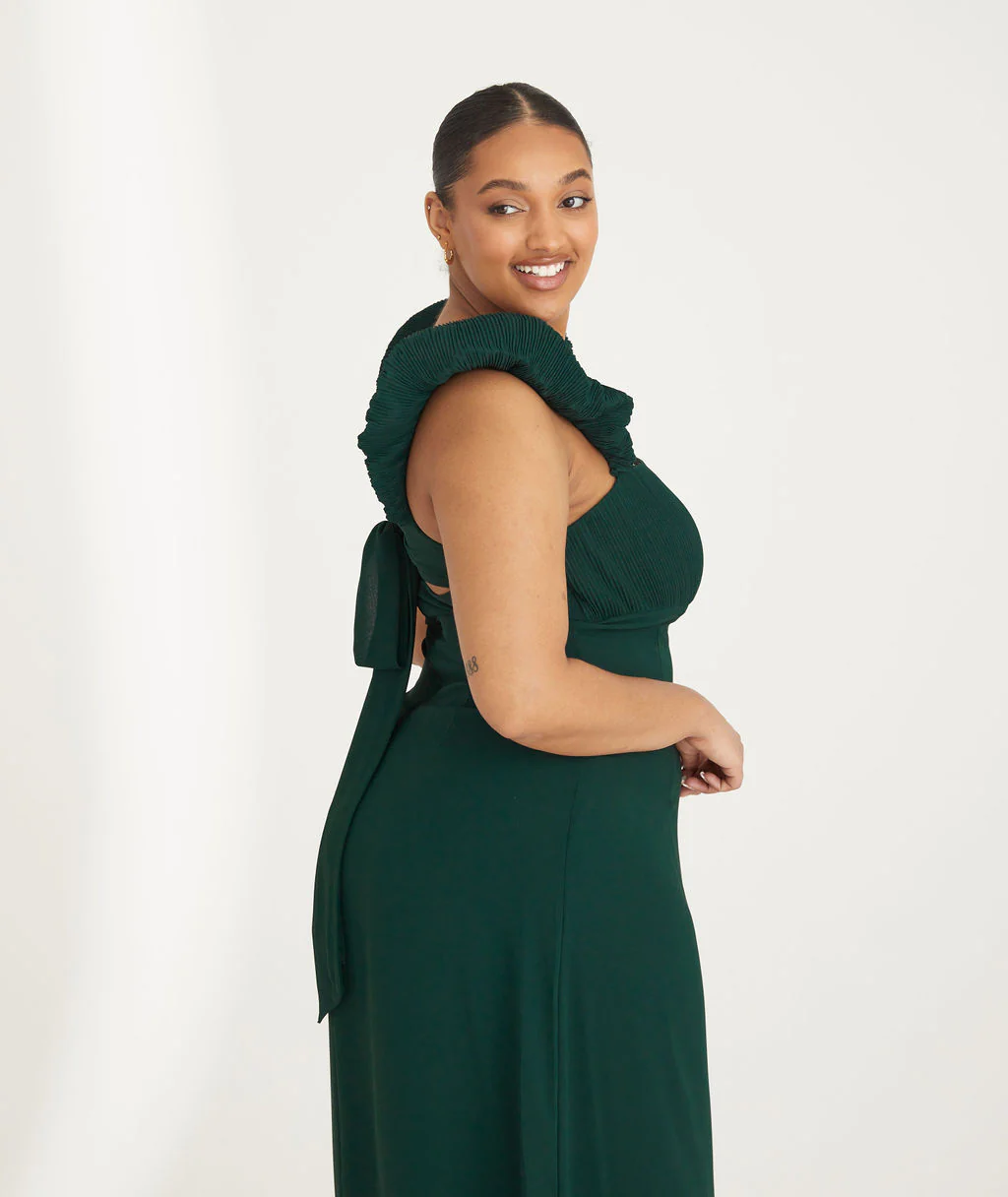 Statement Shoulder Chiffon Bridesmaid Dress - Emerald - Image 6