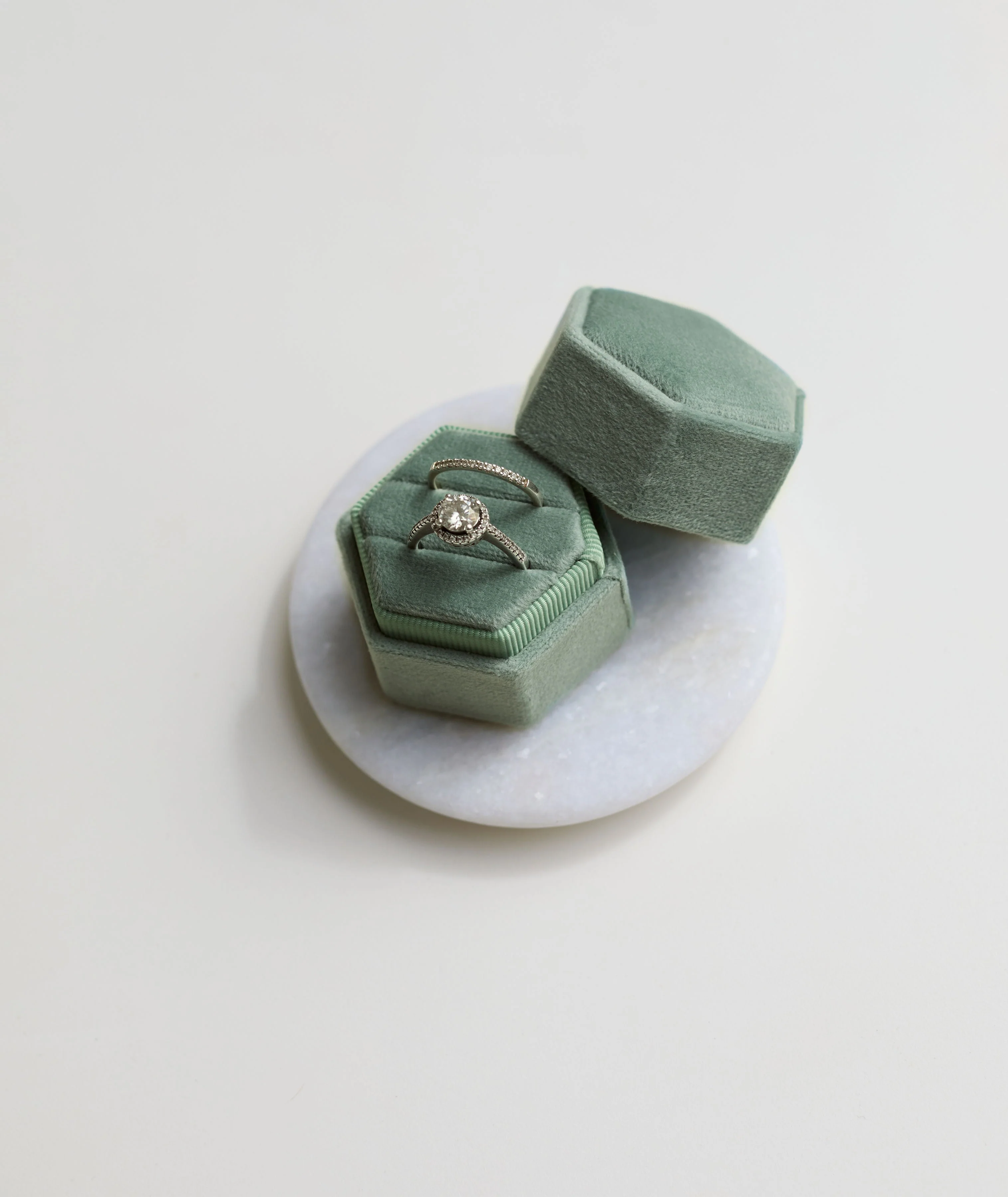 Velvet Ring Box - Image 11
