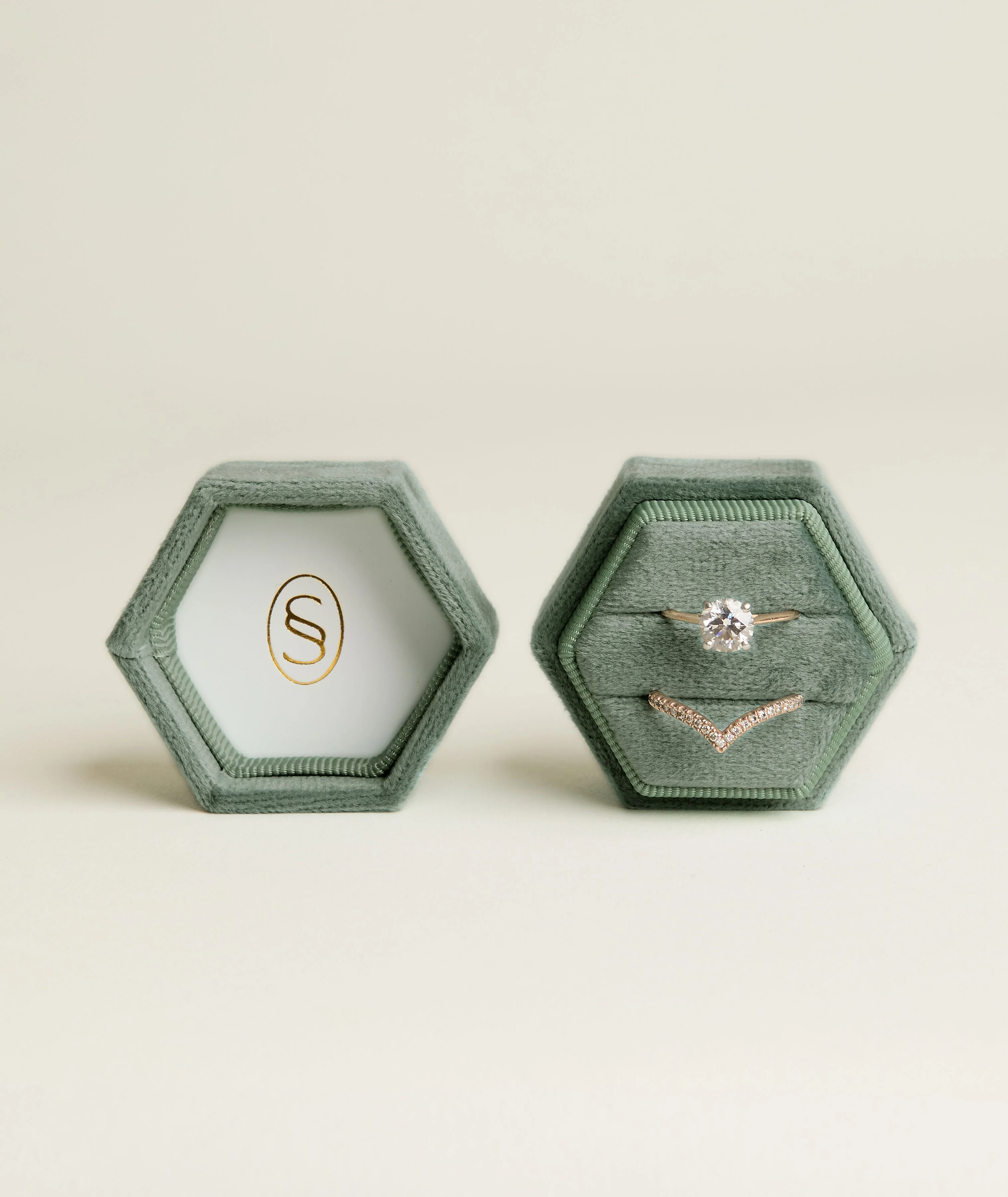 Velvet Ring Box - Image 12