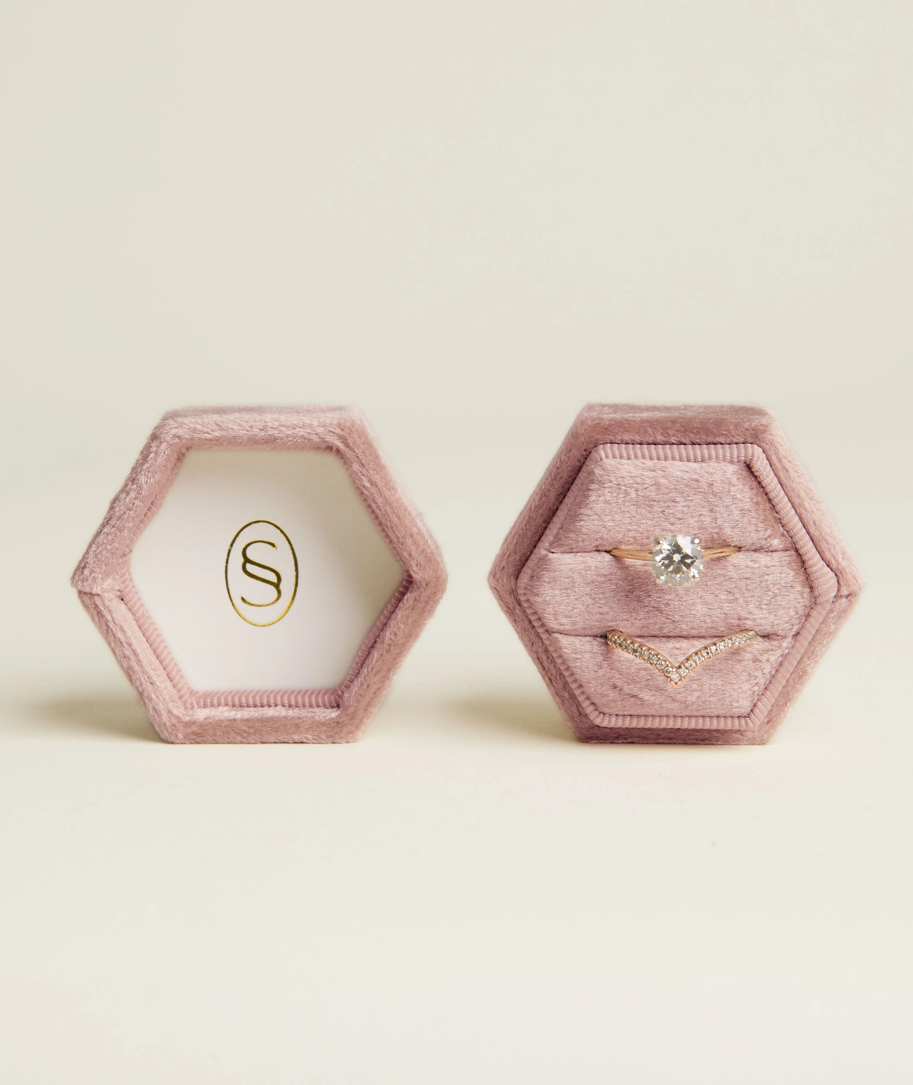 Velvet Ring Box - Image 8